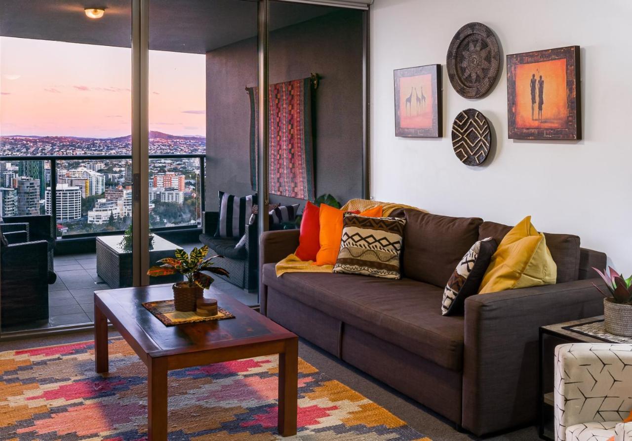 African Escape On Level 38 - Balcony With Views Brisbane Bagian luar foto